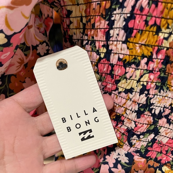 Billabong puff sleeve minidress, size M - Picture 6 of 6